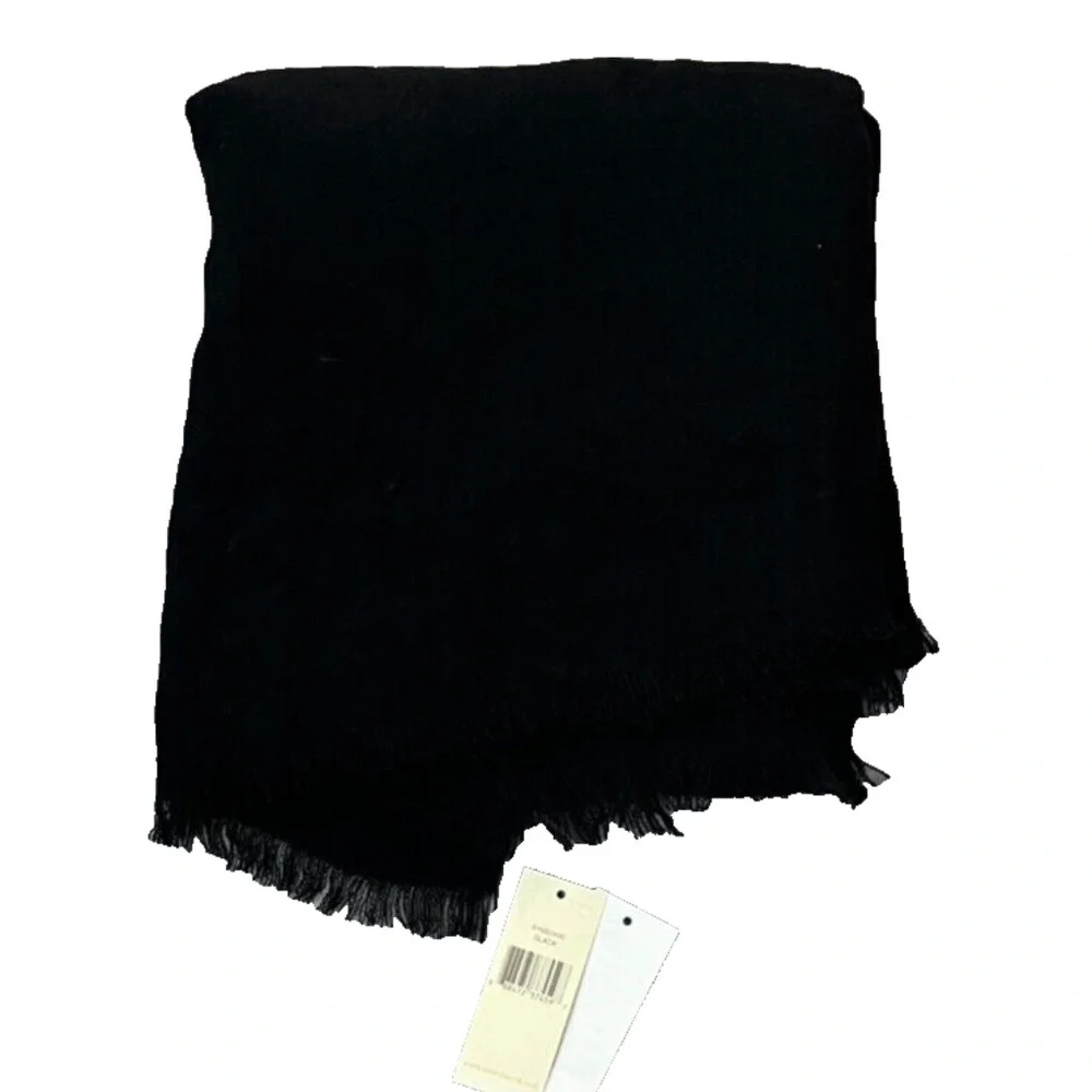 (NWT) Collection Eighteen XllX Black Oversized Eyelash Fringed Wrap/Scarf OS